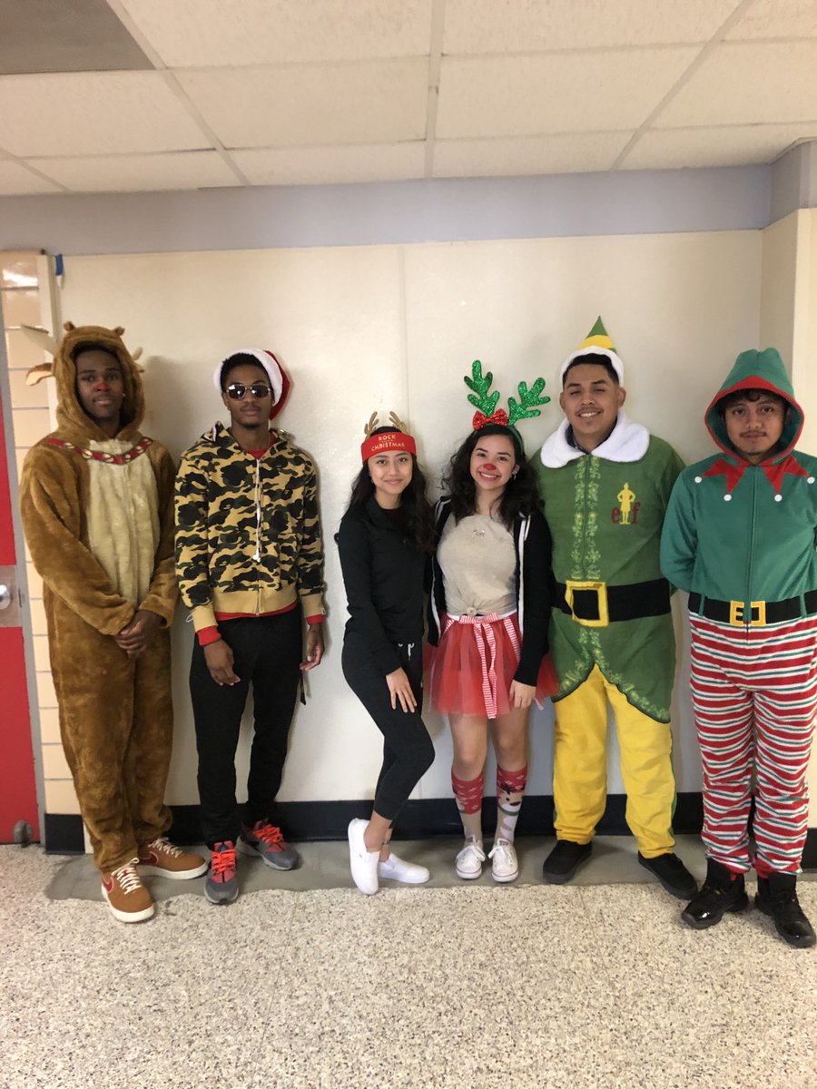 mrsnice203's tweet photo. Christmas Character day at school. Some students were so festive! Happy birthday Rudolph!#RudolphTheRedNosedReindeer #BuddyTheElf @bhsmathdept @BellaireHigh https://t.co/LxFmoyqXra