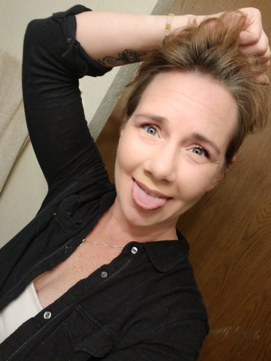 Miss Dee 2 0 On Twitter Gone Now I M Your Butch Strap On