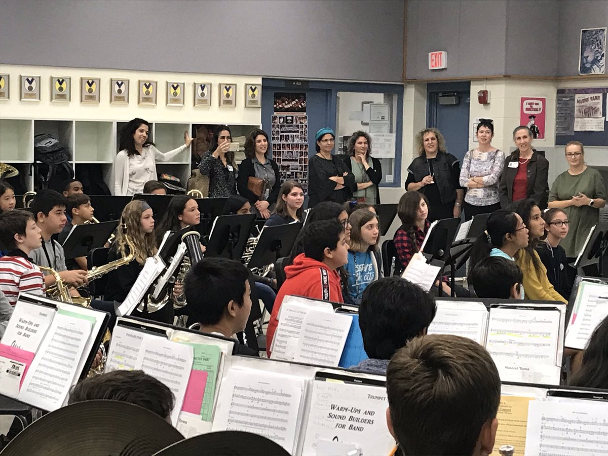 It was a pleasure hosting a tour of public educators from Israel today at Omni!@CastellaAlli <a href="/OmniMiddle1/">@OmniMiddle</a>