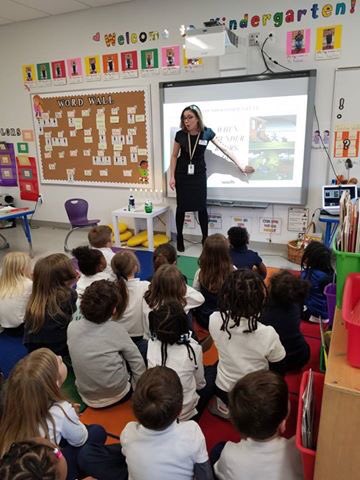 PayneDCPS's tweet image. Thank you Meteorologist @MelissaNordWx @wusa9 for sharing time with us today! Kindergarten learns about weather!
