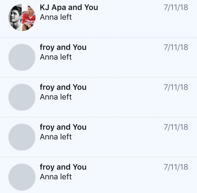 simstrades's tweet image. rt and pick one 💕 #tradersmas