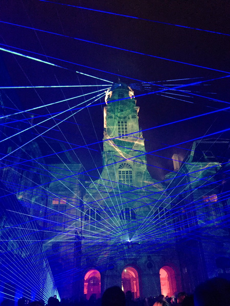 Every year for Fête des Lumières, different artists light up the city of #Lyon showcasing its #UrbanHistory. This year marks the Historic Site of Lyon’s 20th anniversary of inscription on the #WorldHeritage List! #UrbanHeritage #HeritageCity