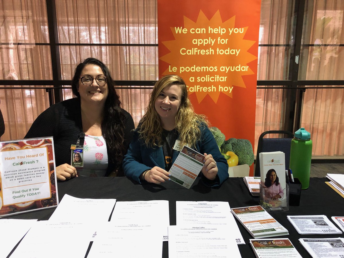 FeedingSanDiego's tweet image. Rain or shine, we don’t stop! @FeedingSanDiego is honored to be a part of the @sdce Farm to Family Fair! What a great event for the whole community to enjoy. Attendants were able to stop by booths at the resource fair and also pick up groceries to take home! #SolveHunger