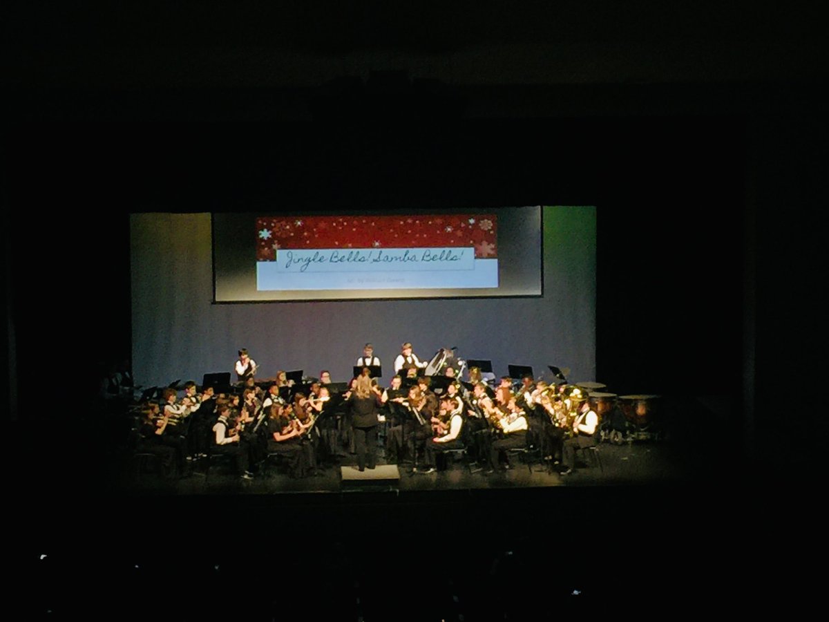 jenney_merritt's tweet image. Fantastic band concert this past Mon from @WeAreDMSBand 🎶🐾 These students have worked so hard and they represented Discovery exceptionally well! So proud! Band kids are the best! 🎄❄️🎼 Congrats to Mrs. Sims on a fantastic first concert in Madison City!!  #MCSLearn #MCSConnect