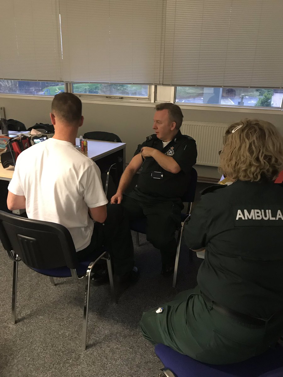 SASEPDDWest's tweet photo. @Scotambservice Students from #WTECH0318 practicing their Clinical Skills todayat our Clinical Education Centre (West) @UWSHamilton @UniWestScotland #ClinicalSkills #OxygenTherapy #Entonox #AirwaySkillDrills #BaselineObs #PracticeMakesPerfect #EmergencyMedicalTechnicianTraining https://t.co/cmErJuU6Je