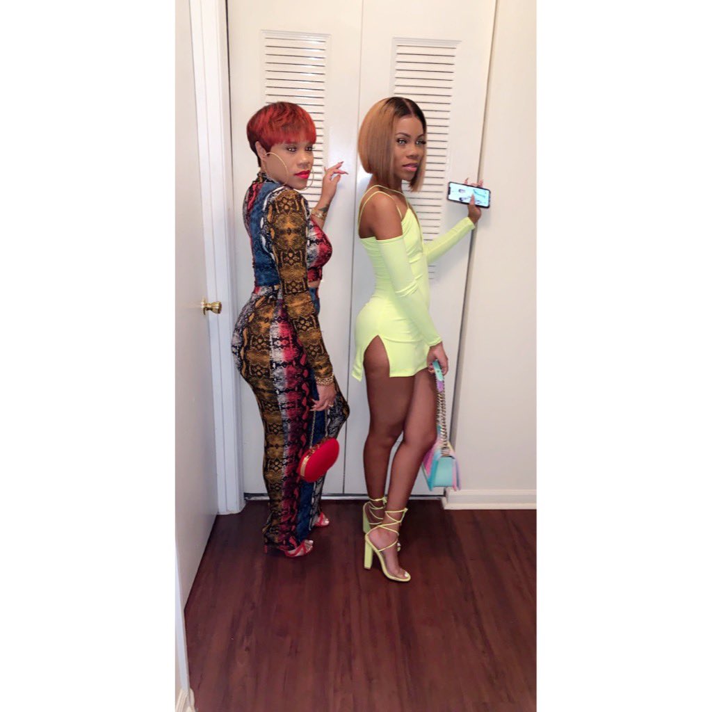 PinkkMango's tweet image. Sister love ❤️👯‍♀️