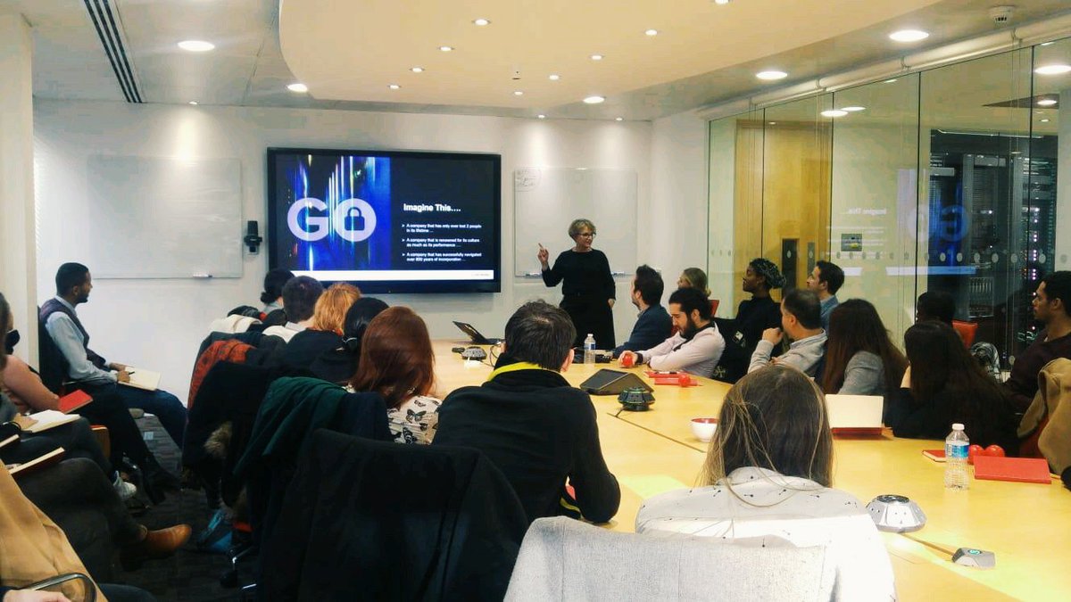 MasterMPI's tweet image. Last stop in our London trip: the City at @F5Networks a software company building app infrastructures in a B to B market.

This event was all about learning and exchanging, many thanks to Mr. Arnaud, a Frenchman based in London, introduced us to his EMEA and UKI marketing team!