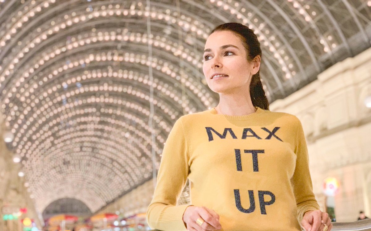 Wearing <a href="/maxandco/">MAX&Co.</a> signature #maxitup sweater which makes me feel so confident and cozy! ⚡️💛
#maxandco
#ExtraordinaryEveryDay
#ЖенскаяАстрологика
#яНаденуВсеЛучшееСразу