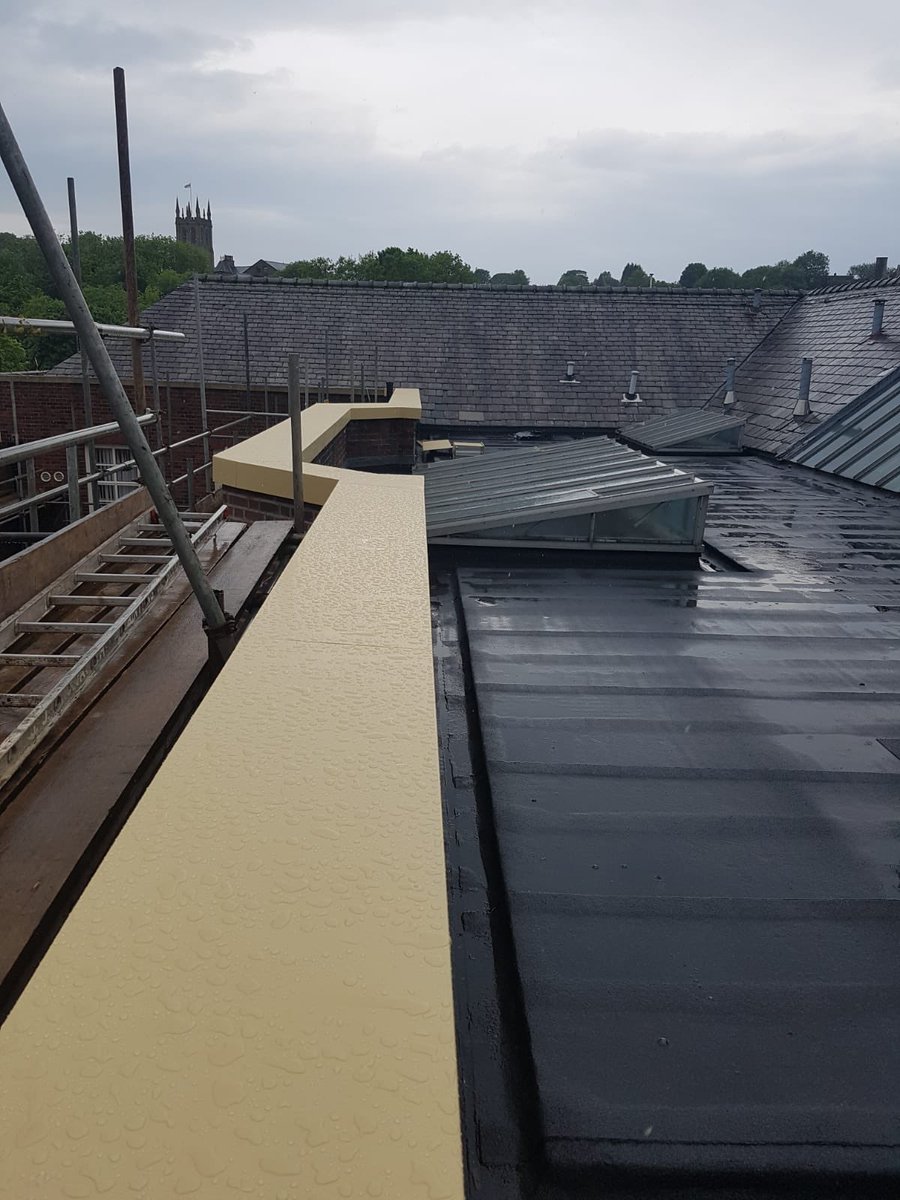 SRSrainwater's tweet photo. Bespoke cappings on #Padiham town hall, with specially made angled corners, to suit original old brickwork.
#bespoke
#cappings
#copings
#staffordrainwatersystems
#rainwatersystems
#SRS https://t.co/z3uEaicM6t