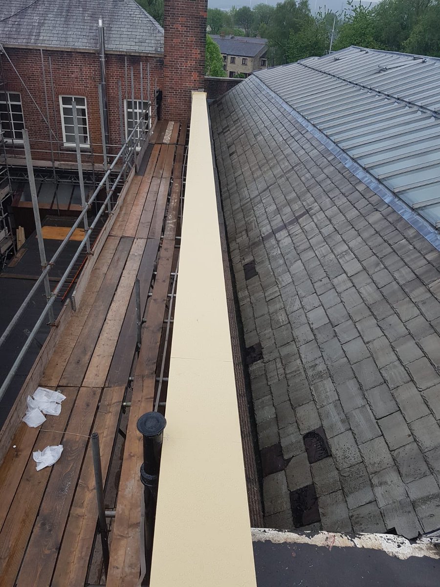 SRSrainwater's tweet photo. Bespoke cappings on #Padiham town hall, with specially made angled corners, to suit original old brickwork.
#bespoke
#cappings
#copings
#staffordrainwatersystems
#rainwatersystems
#SRS https://t.co/z3uEaicM6t