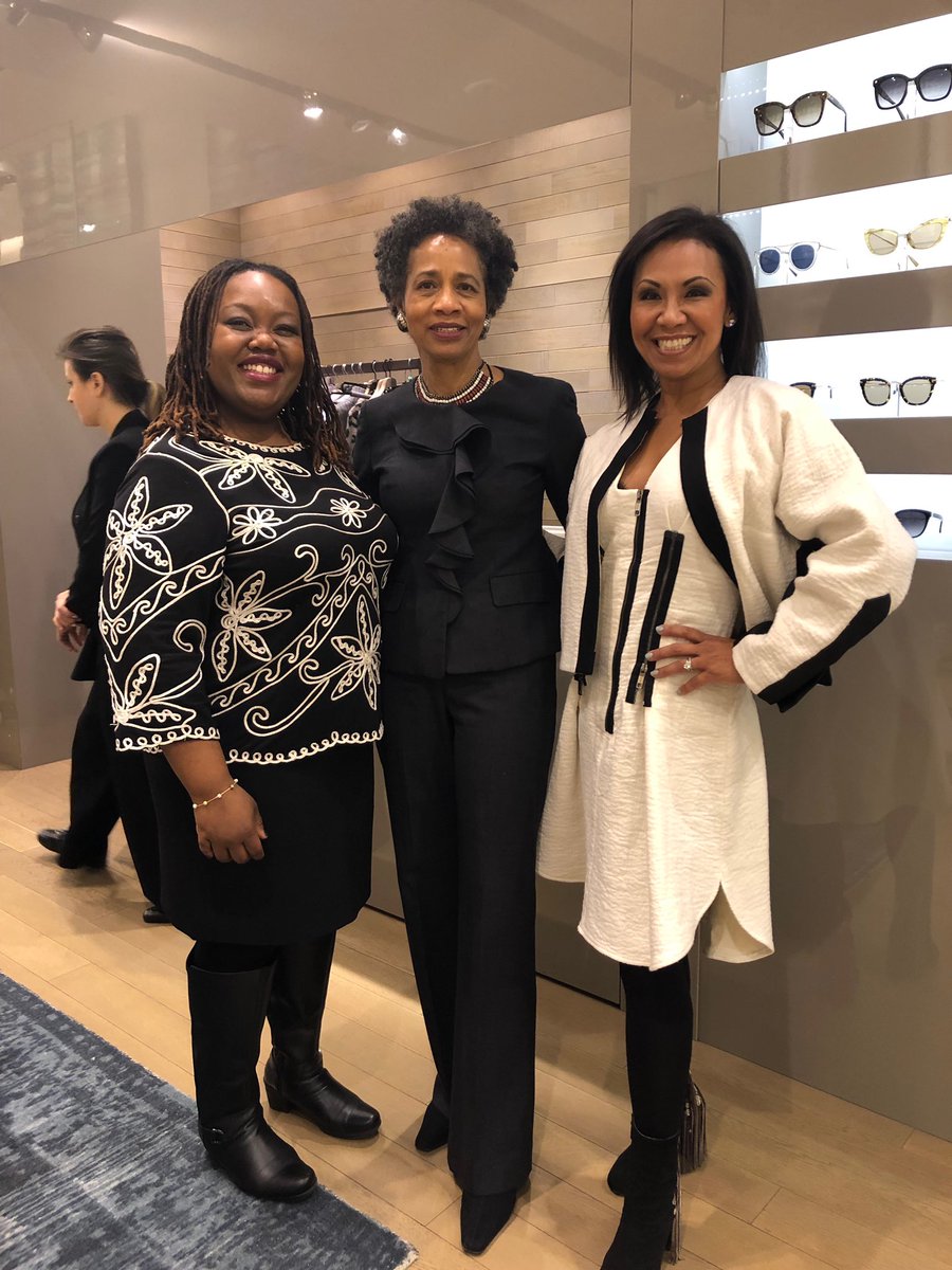 SisterFriendDET's tweet photo. .@MaxMara held a fundraiser to benefit the @BirthingProject and @SisterFriendDET. Shirley Gray, SisterFriends Detroit Manager attended along with SisterFriend Ambassadors, Mentors and Little Sisters. #IAMASISTERFRIEND #SisterFriendsDetroit #Detroit https://t.co/OUAODvIEhN