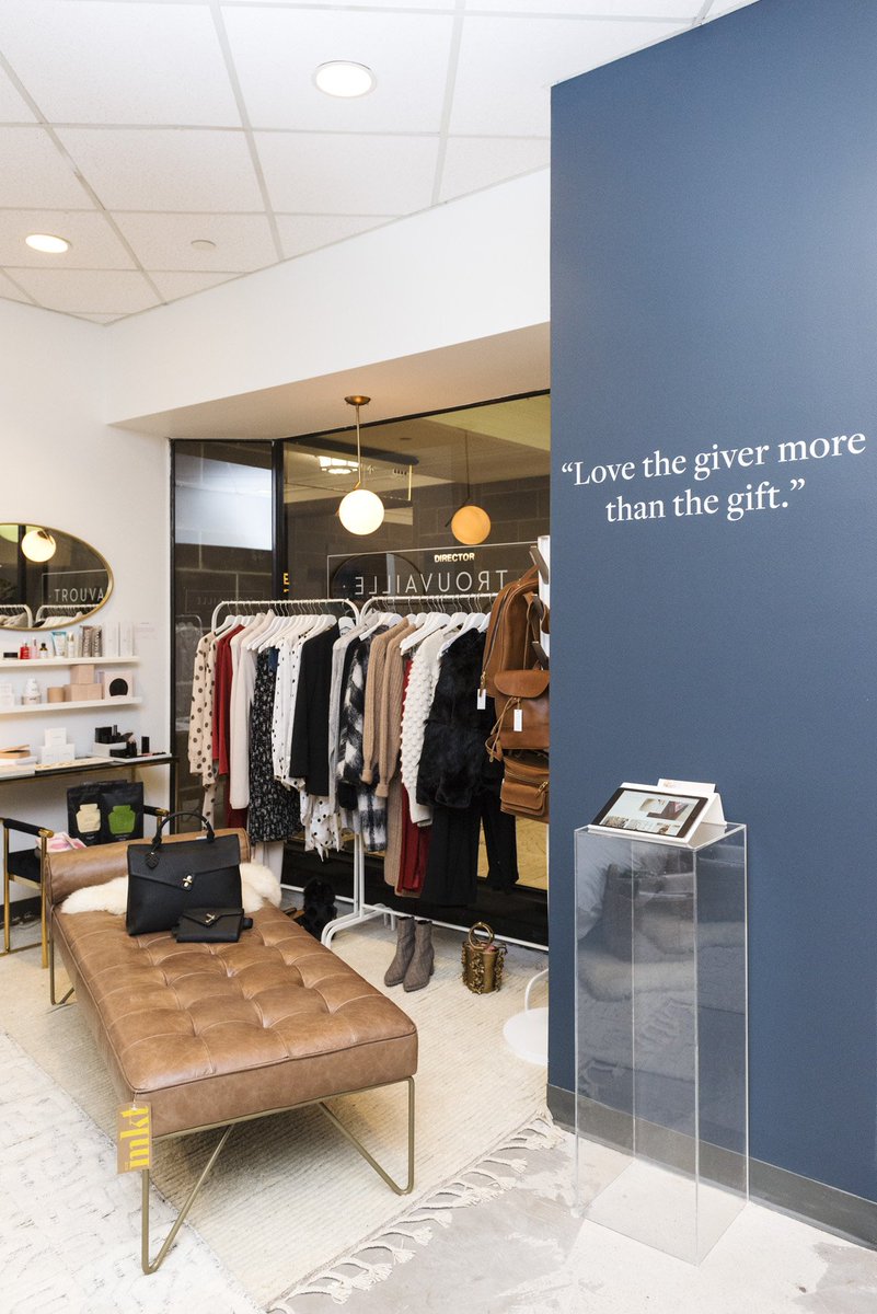 QuadRealGroup's tweet photo. Trouvaille @A_Lucky_Find pop-up shop, dedicated to simplifying the search for refined and versatile gifts, has arrived at #CommerceCourt #Toronto until December 21.  https://t.co/gHjMVvzoKX https://t.co/uL7sNkiPib