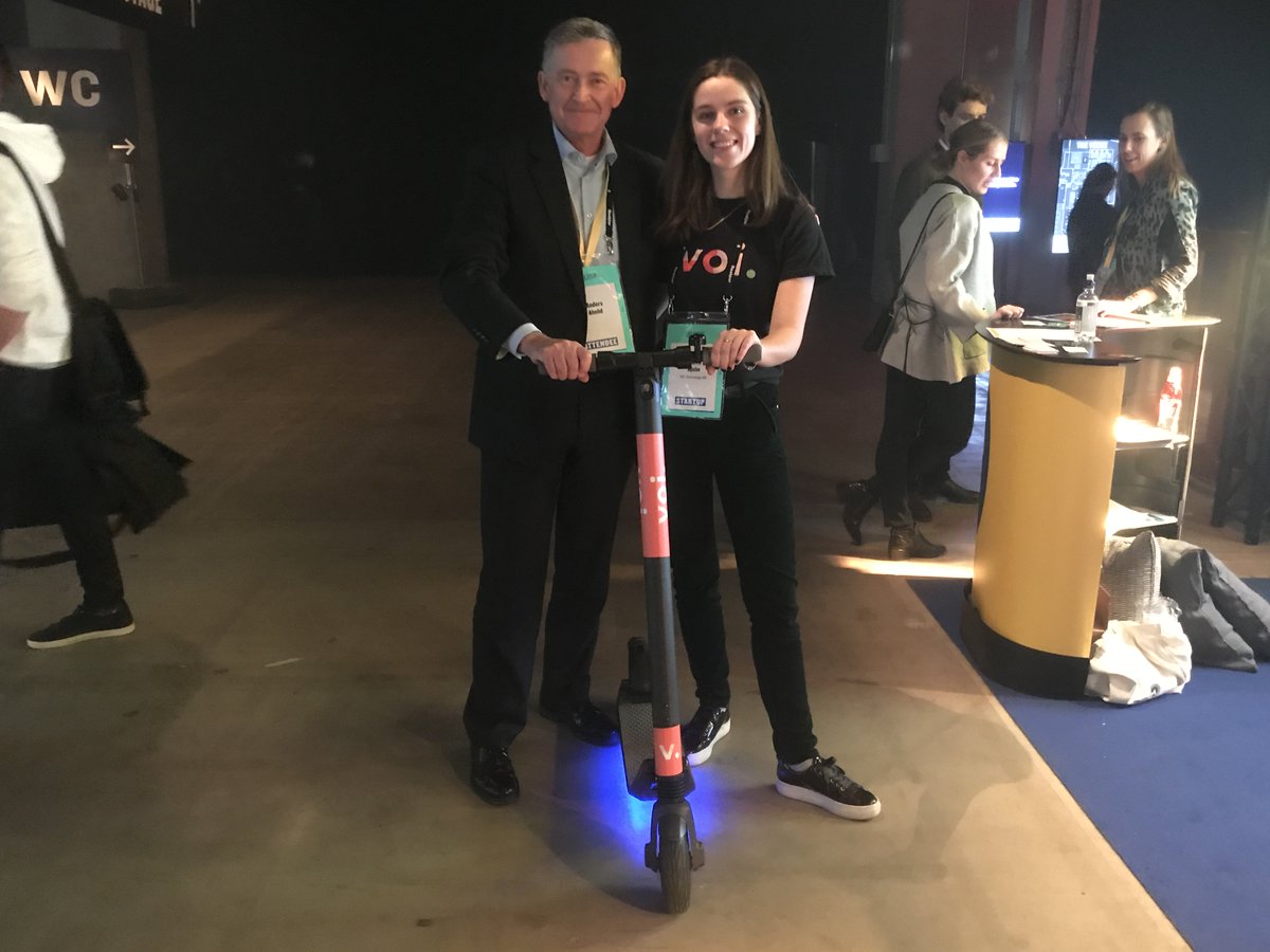 AndersAhnlid's tweet photo. Proud of strong Swedish presence at #Slush18. About 150 #startups, some 30 with @TeamSwedenSE and other companies. Among them: #Voiscooters, #WideFind with @esabicswe, #SunLabs with @uuinnovation and @ABBSuomi. All I met super satisfied! Now looking forward to #Slush19! #SWEinFIN https://t.co/bYbW20GD5L