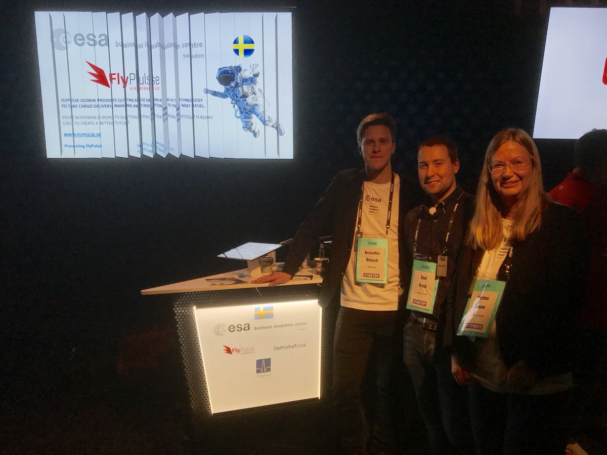 AndersAhnlid's tweet photo. Proud of strong Swedish presence at #Slush18. About 150 #startups, some 30 with @TeamSwedenSE and other companies. Among them: #Voiscooters, #WideFind with @esabicswe, #SunLabs with @uuinnovation and @ABBSuomi. All I met super satisfied! Now looking forward to #Slush19! #SWEinFIN https://t.co/bYbW20GD5L