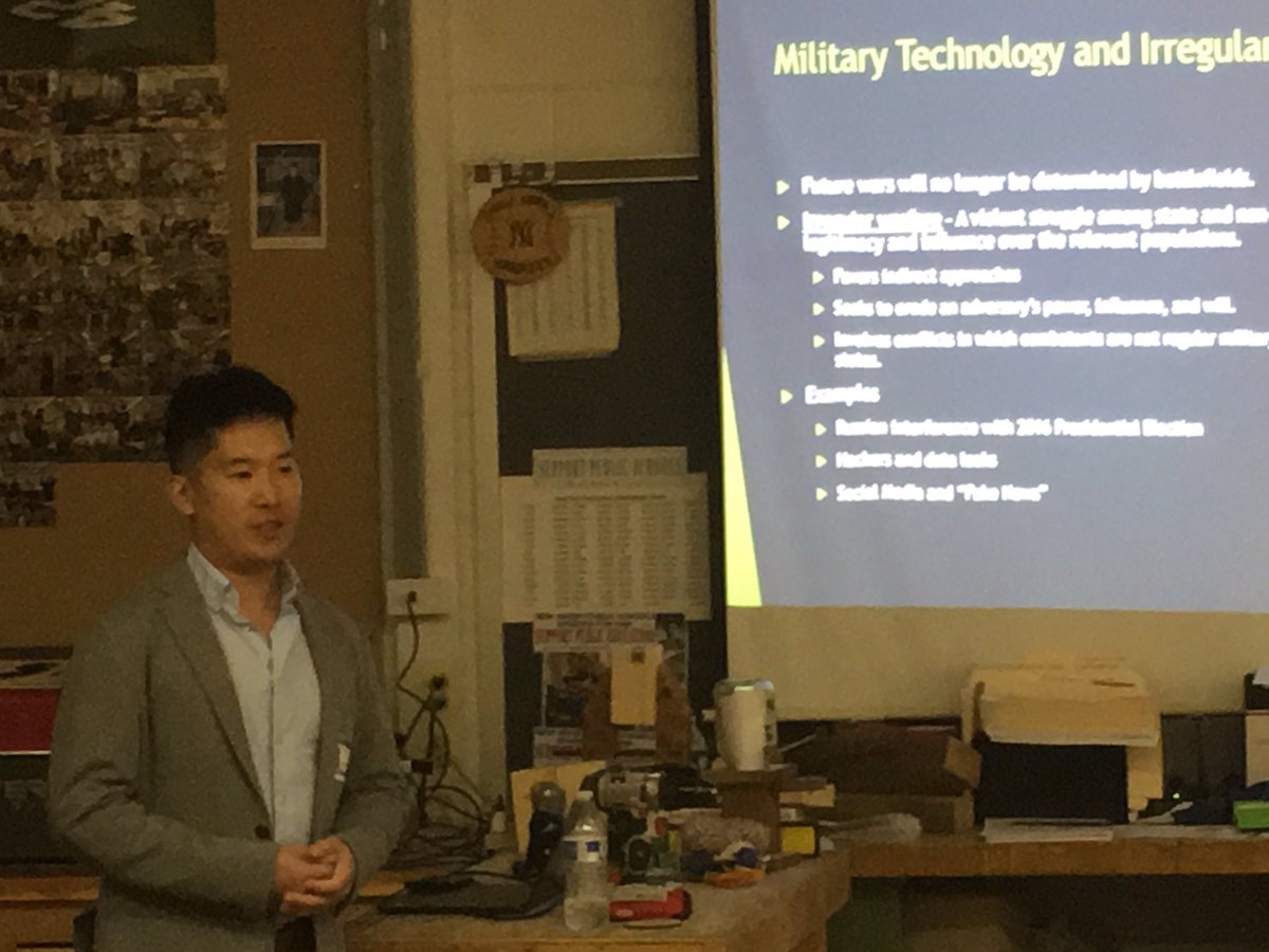 MarlboroHSinNJ's tweet photo. #FRHSD #graduates giving back to their school for #CareerDay2018 to @marlborotech @FRHSDSup @FRHSDCI @ShannaHowell https://t.co/Cny499bZEW