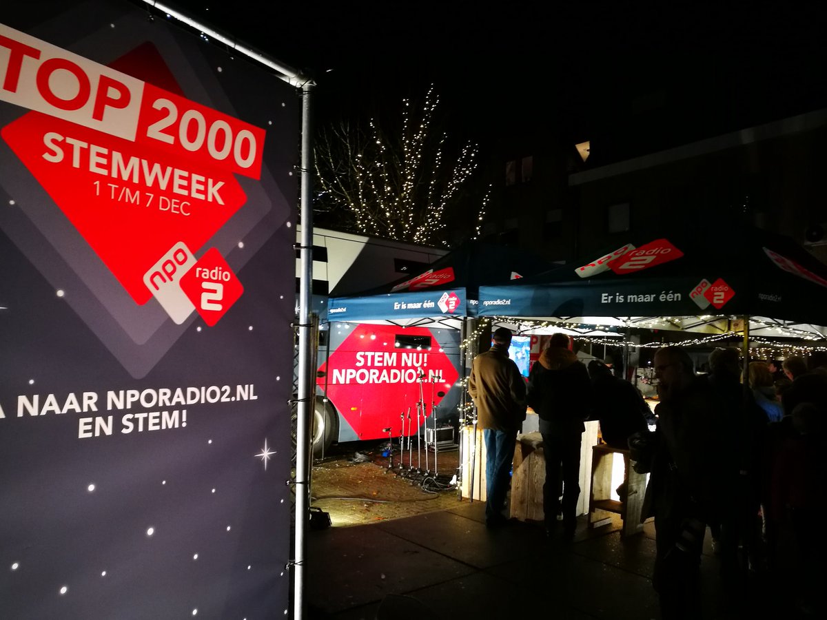 PaulOvermars's tweet photo. Live vanuit Raalte 'De staat van Stasse' #NPORadio2 #Raalte #Top2000 #Robbyssnacks https://t.co/SxwwlMzyhW