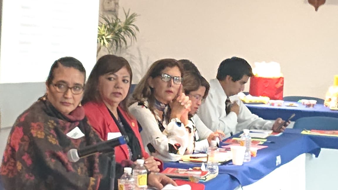DipMartha's tweet photo. Agradecemos la Invitación de la Dip. Melanie Murillo Chávez al Taller “El Juego de la Arquitectura del Cerebro” 🧠 Impartido por la fundación LEGO. https://t.co/J0h83KOleT