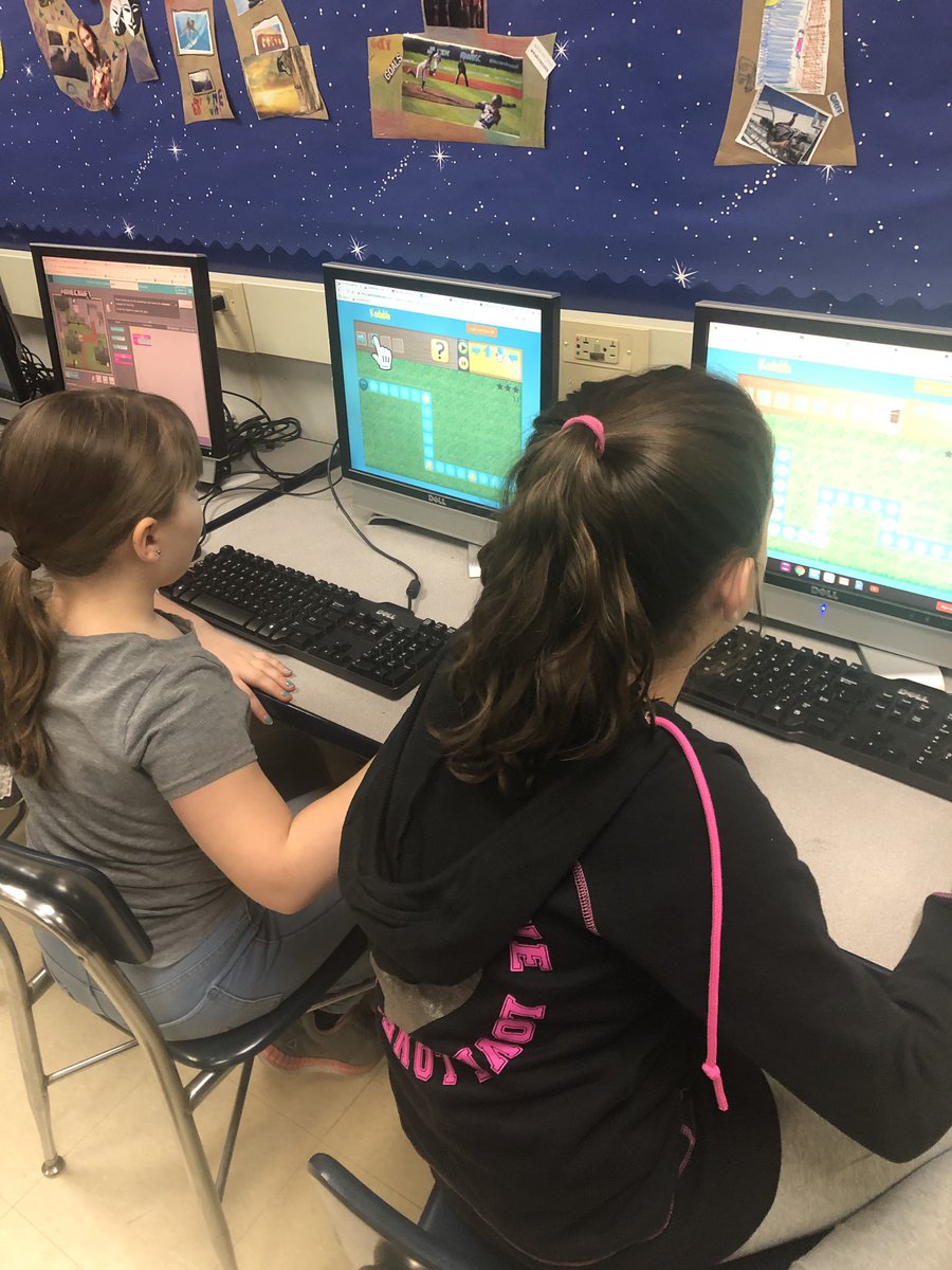 ckear4thgrade's tweet photo. 4K enjoyed our hour of code. Students explored different programs. They created animated videos, games, &amp; more.@ViolaAchieves @violafourth https://t.co/O57KsqdYMB
