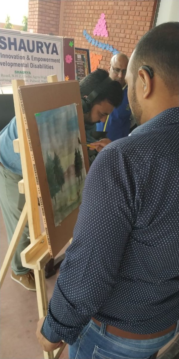 Shaurya_Centre's tweet photo. A painting by one of our "disabled" volunteers. He can paint better than most of us, I don't see the problem here? 

#Deaf #Disability #DisabilityIsNotAWeakness #disabilities #autism #AutismAwareness #Autismo https://t.co/MRa7TVqtyU