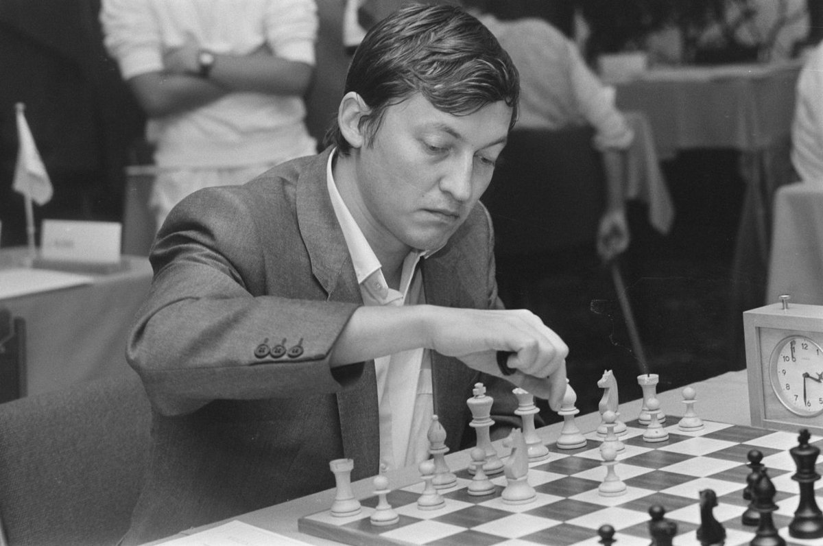 Douglas Griffin on X: Karpov-Korchnoi, 18th match-game, FIDE Candidates'  final, Moscow 1974. (Source: TASS, photographer: V. Savostianov.) #chess   / X