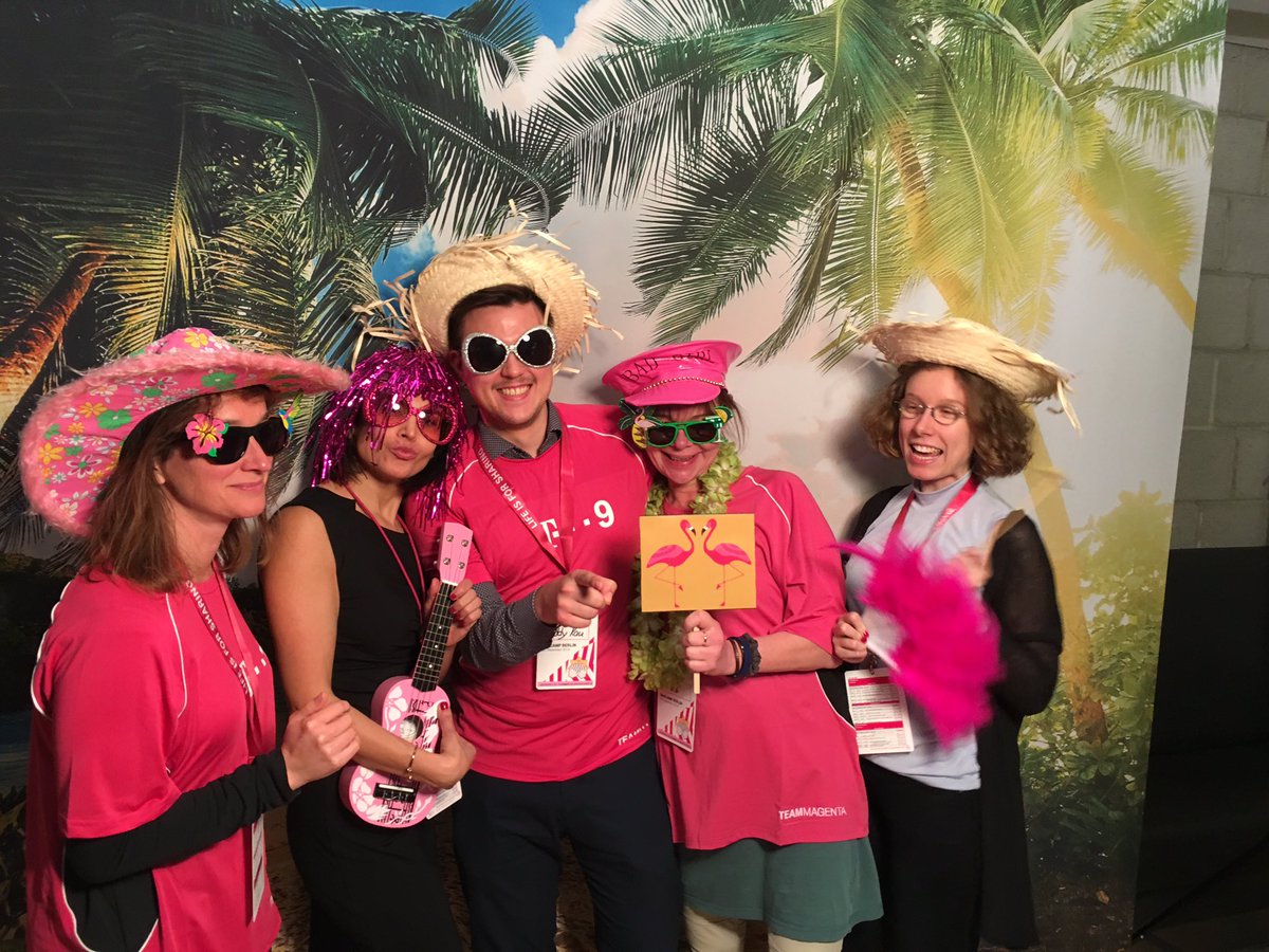 #tbar Berlin #Telekomwall ein Top Unternehmen Top Manon