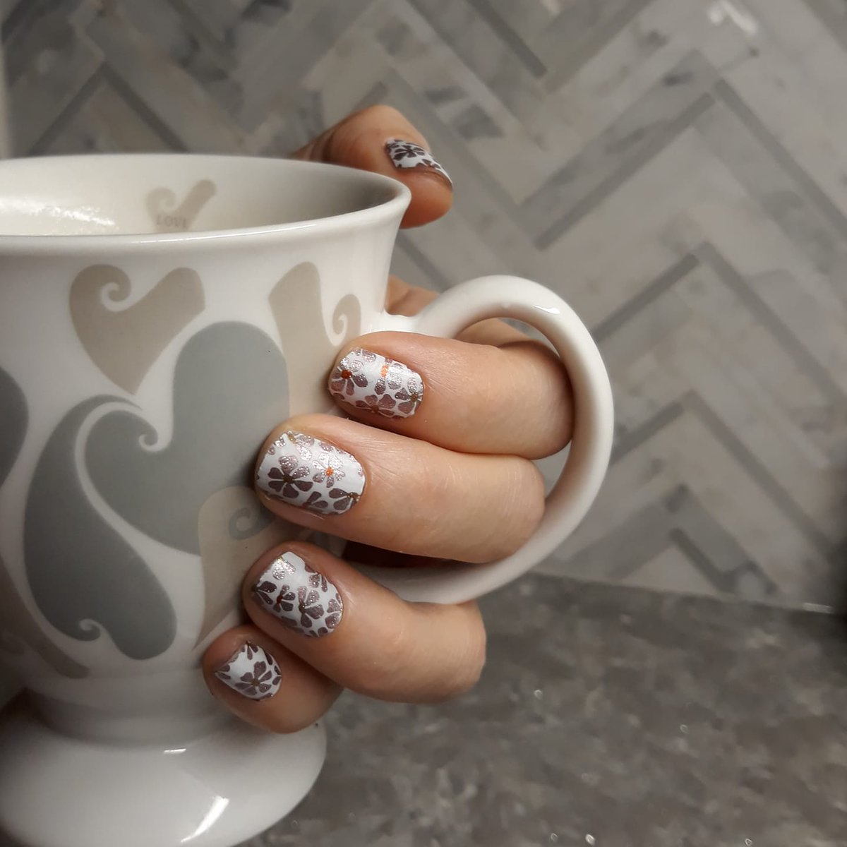 MissTerri's tweet photo. I can't wait to get these wraps on my fingers! So pretty! Find these and more holiday exclusives during our Holi-DAZE Spectacular! https://t.co/AU8PFzp8hy #holidaymani #christmasgiftideas https://t.co/bq8JE3x0Ck