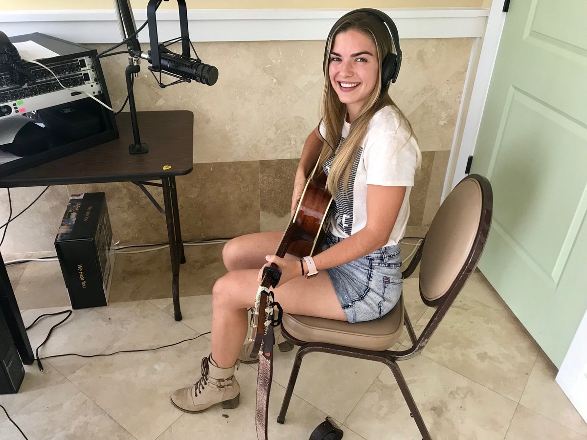 Savannah Evanoff tweet media