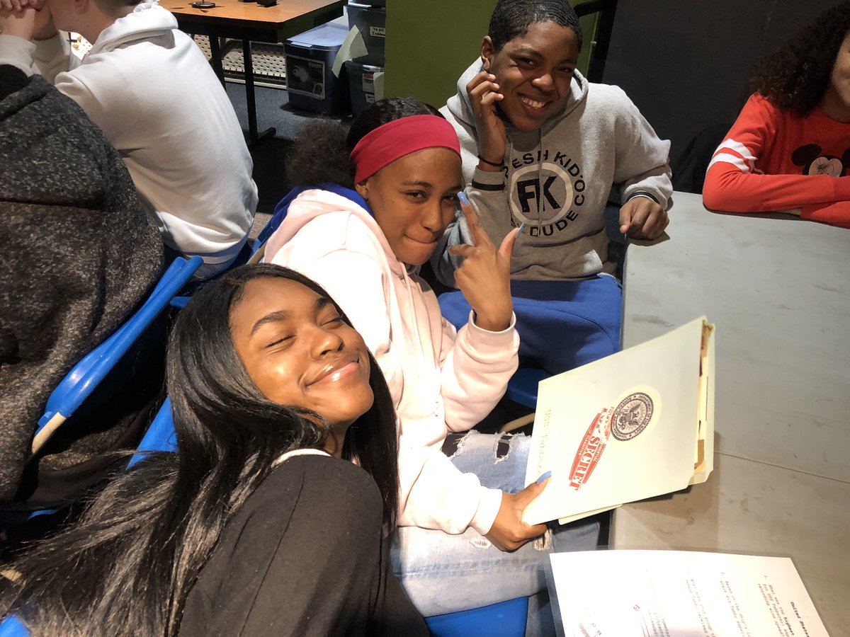 jamie_hizer's tweet photo. Earth Science field trip to Nauticus and the Naval Museum taught students about Halley’s Typhoon during WWII. #StallionPride #TheGRCway https://t.co/AHf3n71bDC