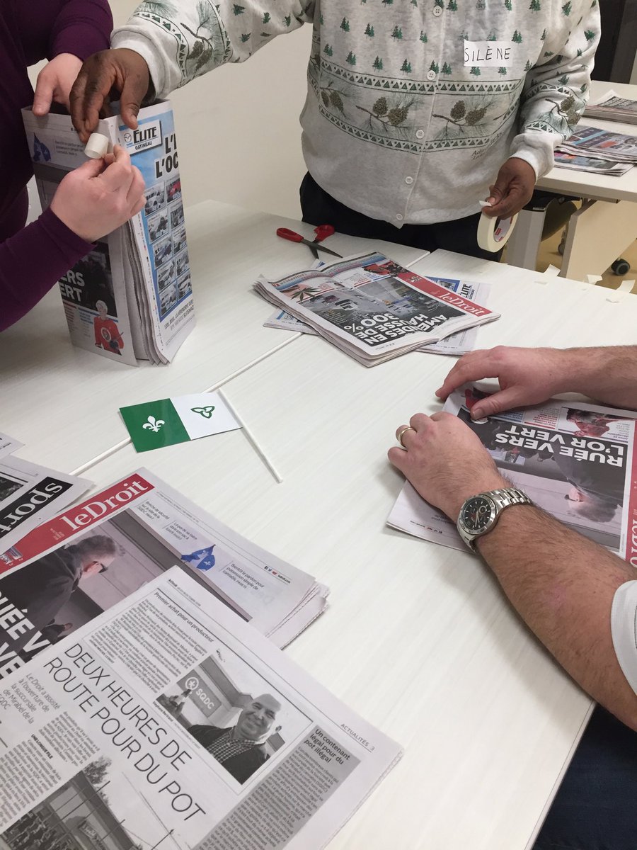 AFESEO's tweet photo. Le Centre d’excellence francophone est à Ottawa #CEFranco activité de démarrage - l’apprentissage dans le plaisir @collegeboreal https://t.co/opXxgxu8XT