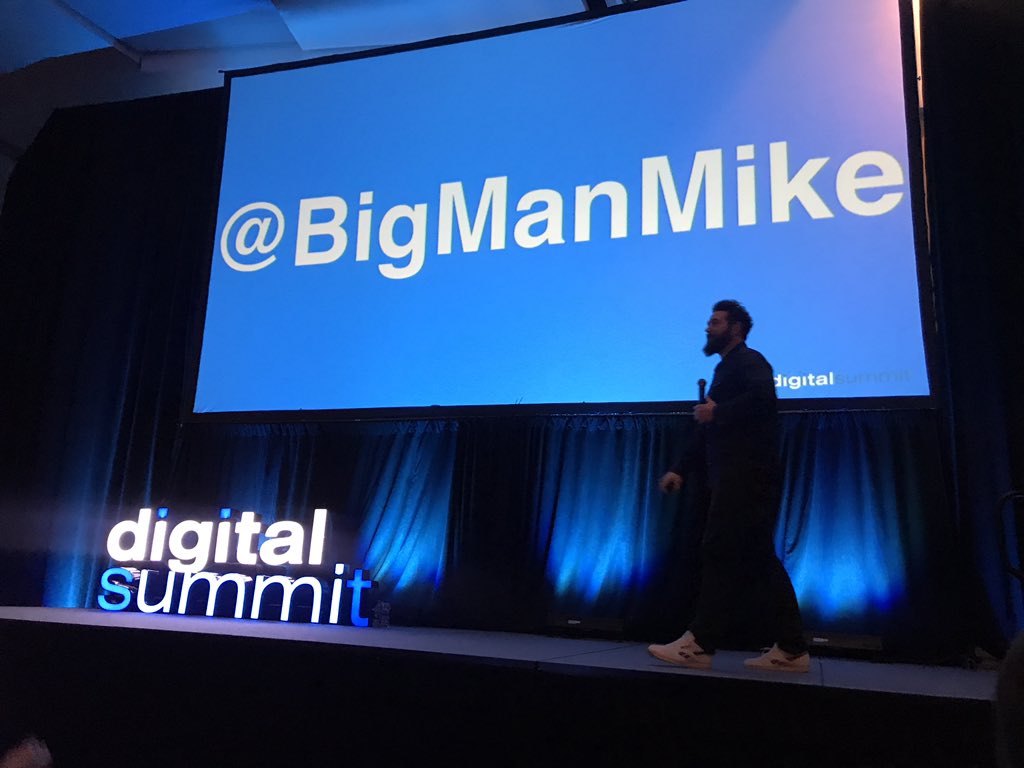 globalvoiceofcx's tweet photo. @bigmanmike was a fantastic #MC dot #DSDAL this year! Kinda funny, a little bit of flava and definitely entertaining with the #webfails! https://t.co/vHgGyWzWrc