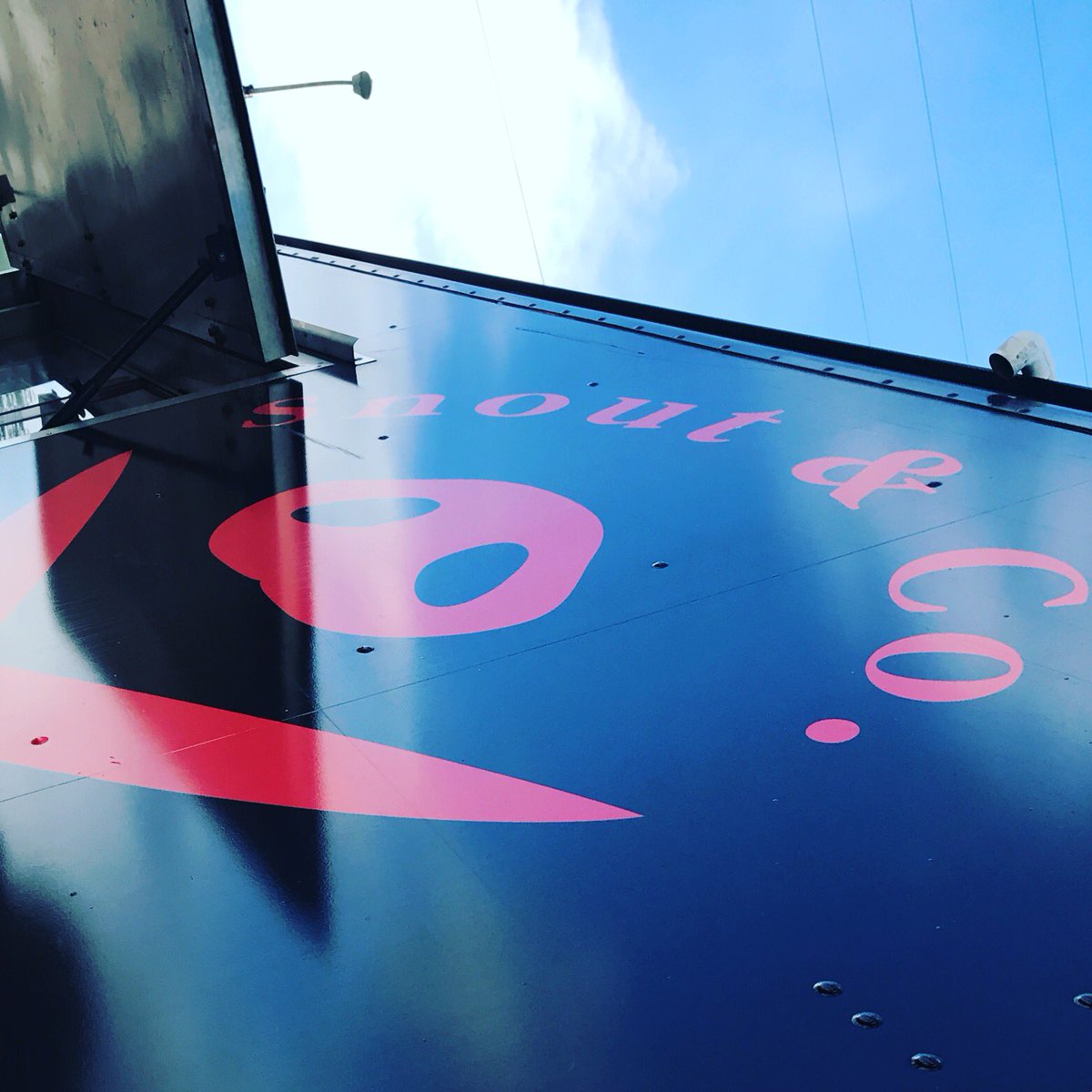 SnoutAndCo's tweet photo. See you in lower Queen Anne at the PI building today 11-2 #cubanfood #seattlefoodtruck #seattlelunch #seattle #cuban #foodtruck https://t.co/opXExilMfb