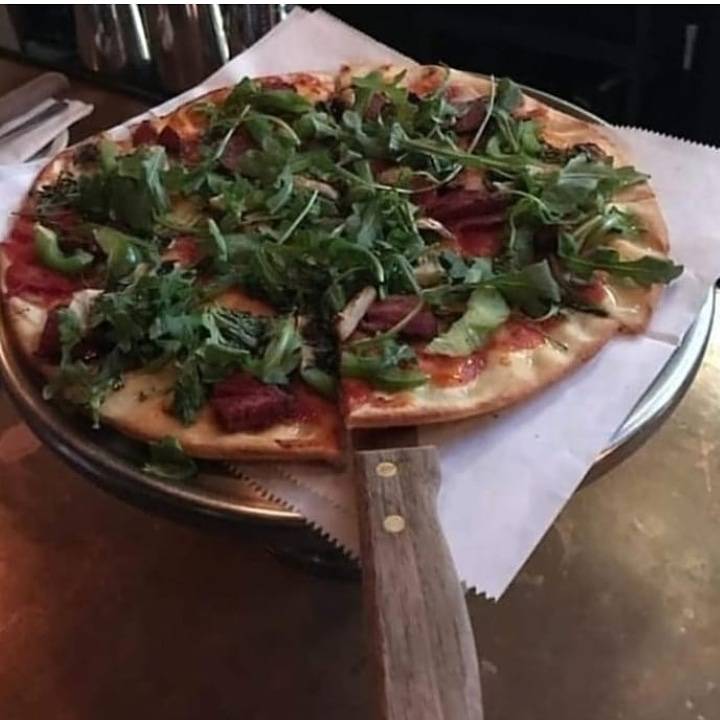 I hope this is enough to make you crave #pizza and a bottle of wine #afterwork. 😍
#happyhour 4pm-7pm
.
$10 #pizzanight, #cocktails, #wine
#mushroom #goatcheese or #chorizopizza