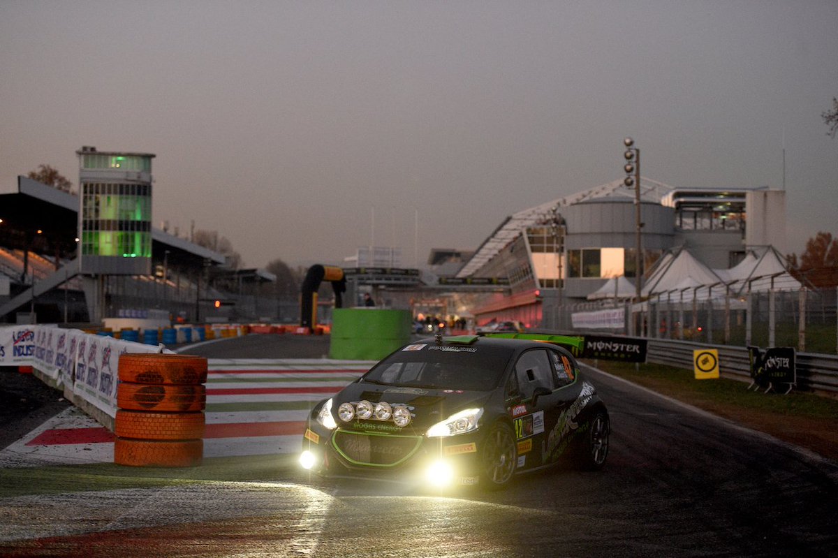 🇮🇹 RIFLETTORI PUNTATI SU MONZA: AL VIA IL “RALLY SHOW”!
🇬🇧 SPOTLIGHTS ON MONZA: “RALLY SHOW” STARTS!
⇨ goo.gl/w29eKo 🚗💨 <a href="/Autodromo_Monza/">Autodromo Nazionale Monza</a> <a href="/MonzaRallyShow/">Monza Rally Show</a>
#MunarettoSport #PowerCarTeam #MonzaRallyShow #MRS18 #208R5 #208R2 #ClioS1600 #PiùNote #Rally
