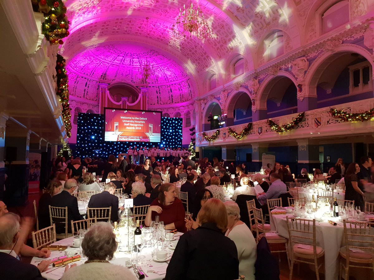 Hundreds of guests here at Oxford Town Hall ready to recognise the local NHS heroes from Oxford University Hospitals.
 #OUHAwards18.