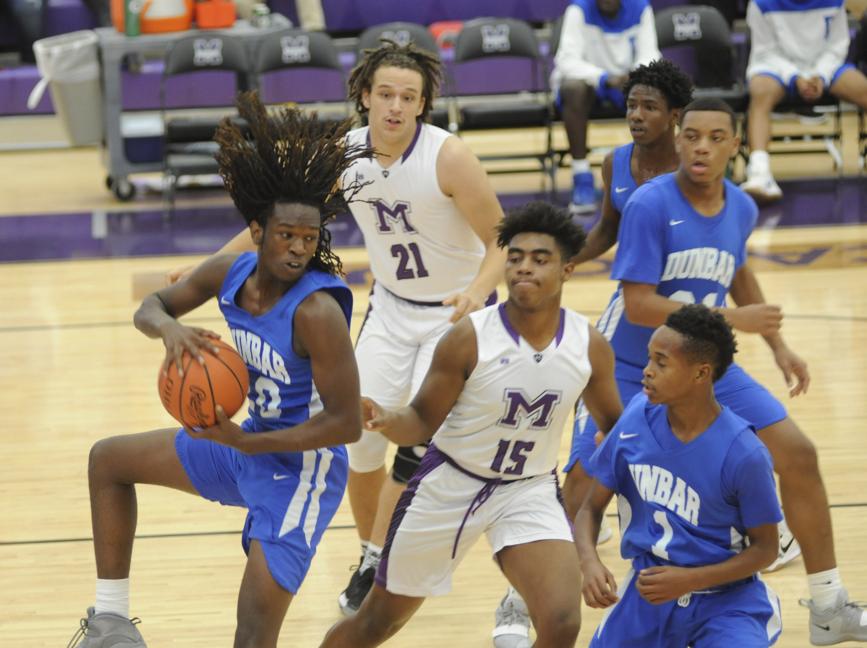 journalnews's tweet photo. Prep basketball: @MarcPendleton's #photo gallery from Middletown-Dunbar https://t.co/moSwsQ5flI @midtownmiddies @MiddletownOH #MiddieRising #cincybb https://t.co/Tc8ntkxzME