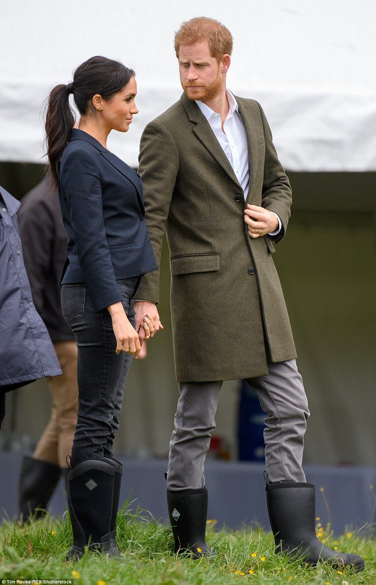 BuddyBurst's tweet photo. Even the Duke and Duchess of Sussex sport their Muck Boots with pride! Well done to our lovely client, @muckbootco, for designing boots truly worthy of royalty! #dukeandduchessofsussex #princeharry #MeghanMarkle #sustainability #muckboot https://t.co/OvuyhwLamB