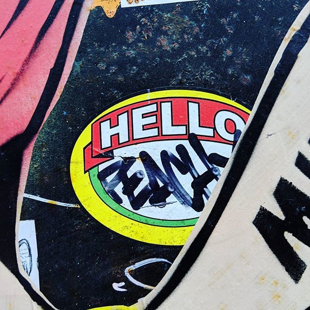 Street_Sticker tweet picture
