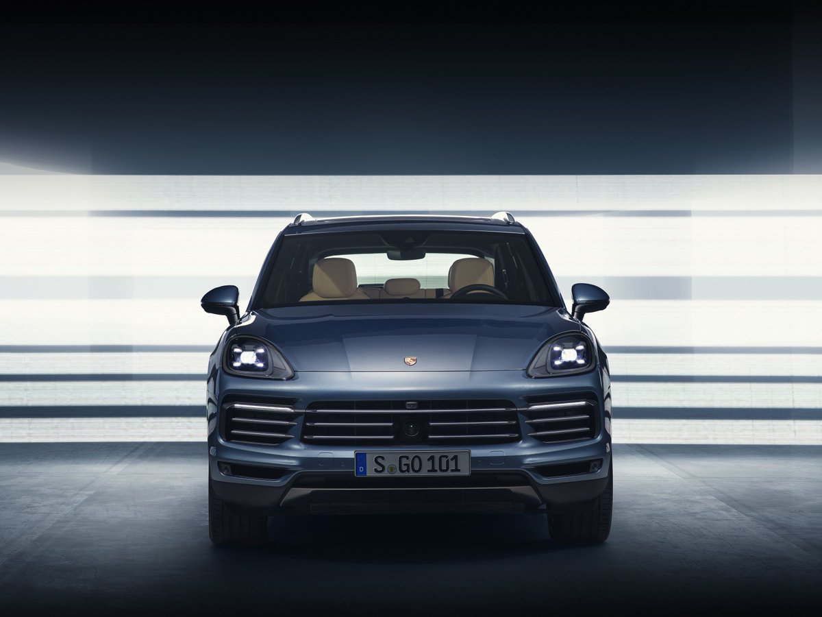 OverdriveNewsPR's tweet photo. Porsche presenta en Puerto Rico la 3ra generación del Cayenne, el auto del fabricante de deportivo de Stuttgart que una vez más sube los estándares en el segmento de los SUV premium y del cual han sido vendidas más de 760.000 unidades desde que fue llegó al mercado en el 2002. https://t.co/OEdIk0lRO5