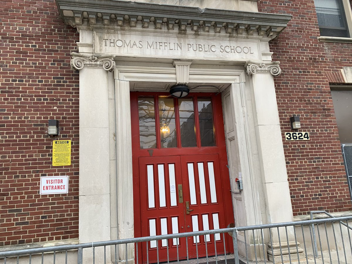 QuercusPrinus's tweet image. @edtechSDP @PHLschools Thank you for the invitation to #hourofcodeinPA. 2nd graders at Thomas Mifflin learning computational thinking and problem solving this is our future innovators @CSforALL @STEMecosystems @STEMcityPHL @pedroarivera2