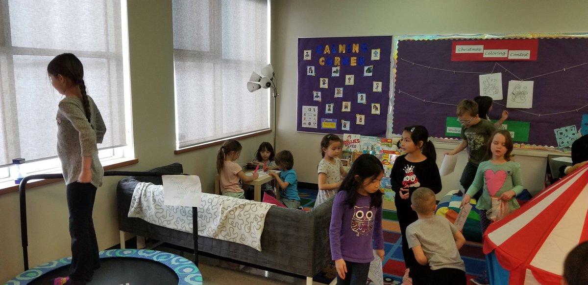 Lunch time in The Hub - A good kind of chaos!