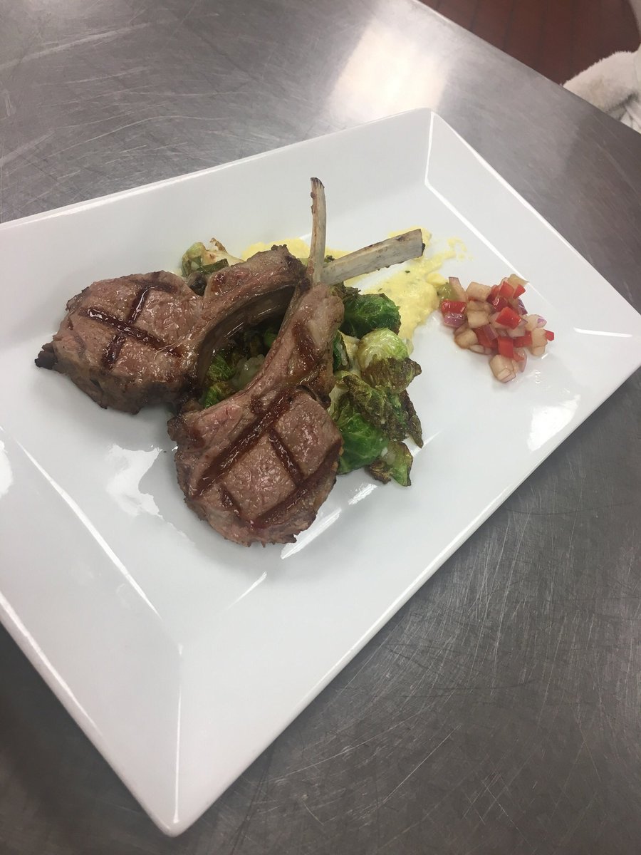fluffy2910's tweet photo. My lamb from class #CUL280 https://t.co/4uoAjJj6l8