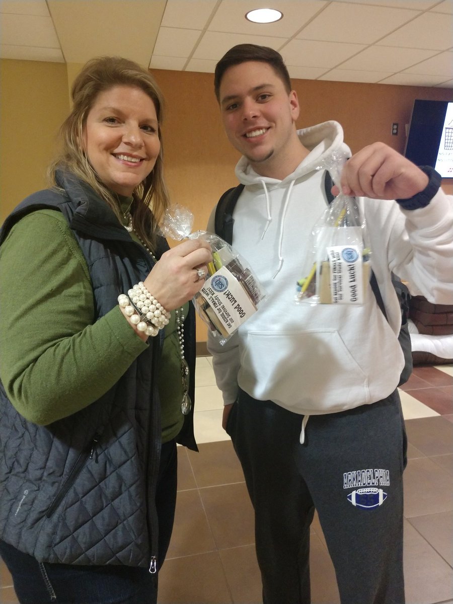 HSU_SAB's tweet image. Will be here until out survival kits are gone ... Come by the Garrison street and get one!!
You&apos;ll be automatically entered to win one of our three big prizes.
#LiveReddie #AceThatTest