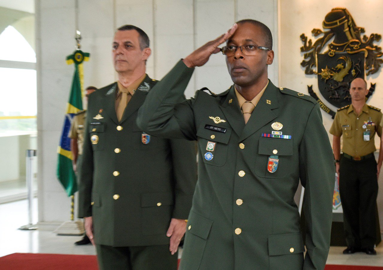 Adjunto de Comando - Exército Brasileiro