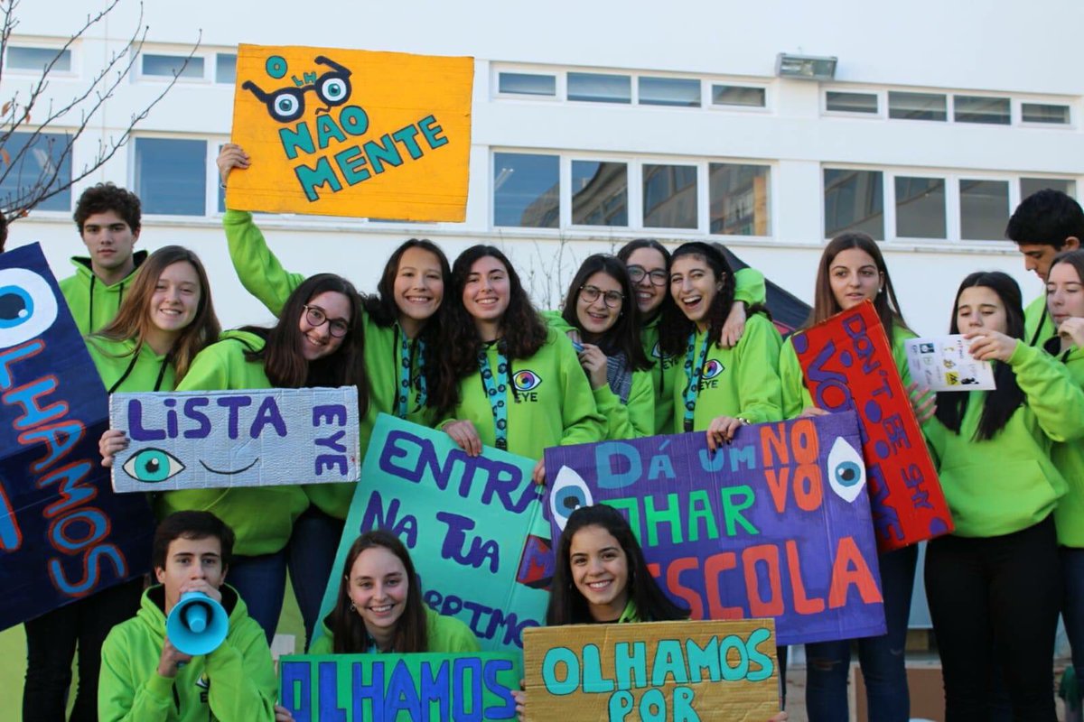listaeye's tweet photo. Um pequeno cheirinho do 1.º dia de campanha, estão preparados para o 2.º dia? 👀💚
#olhamosporti #listaeye https://t.co/GPyCkmu8jm
