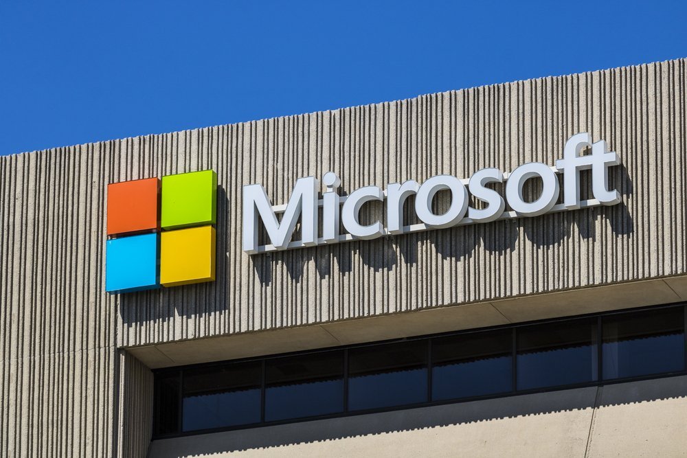 Techzinenlbe's tweet photo. Microsoft start samenwerking met Docker voor ‘Cloud Native Application Bundle’ https://t.co/y4Df8huaBR #Azure #CloudData #CloudNativeApplicationBundle #docker @techzine https://t.co/5LvFvA0g17