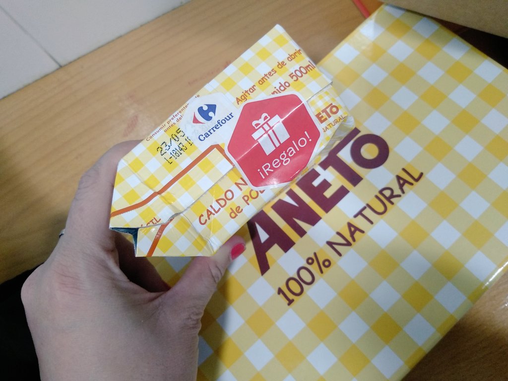 planeandoserpad's tweet photo. Hacer la compra en @CarrefourES y que me regalen un mini brick de @AnetoNatural, por si en la comunidad de @madresfera no lo conociésemos y tal 🤣 #yolohevisto #yoloheprobado #soyaneter https://t.co/T8ngKtel6f