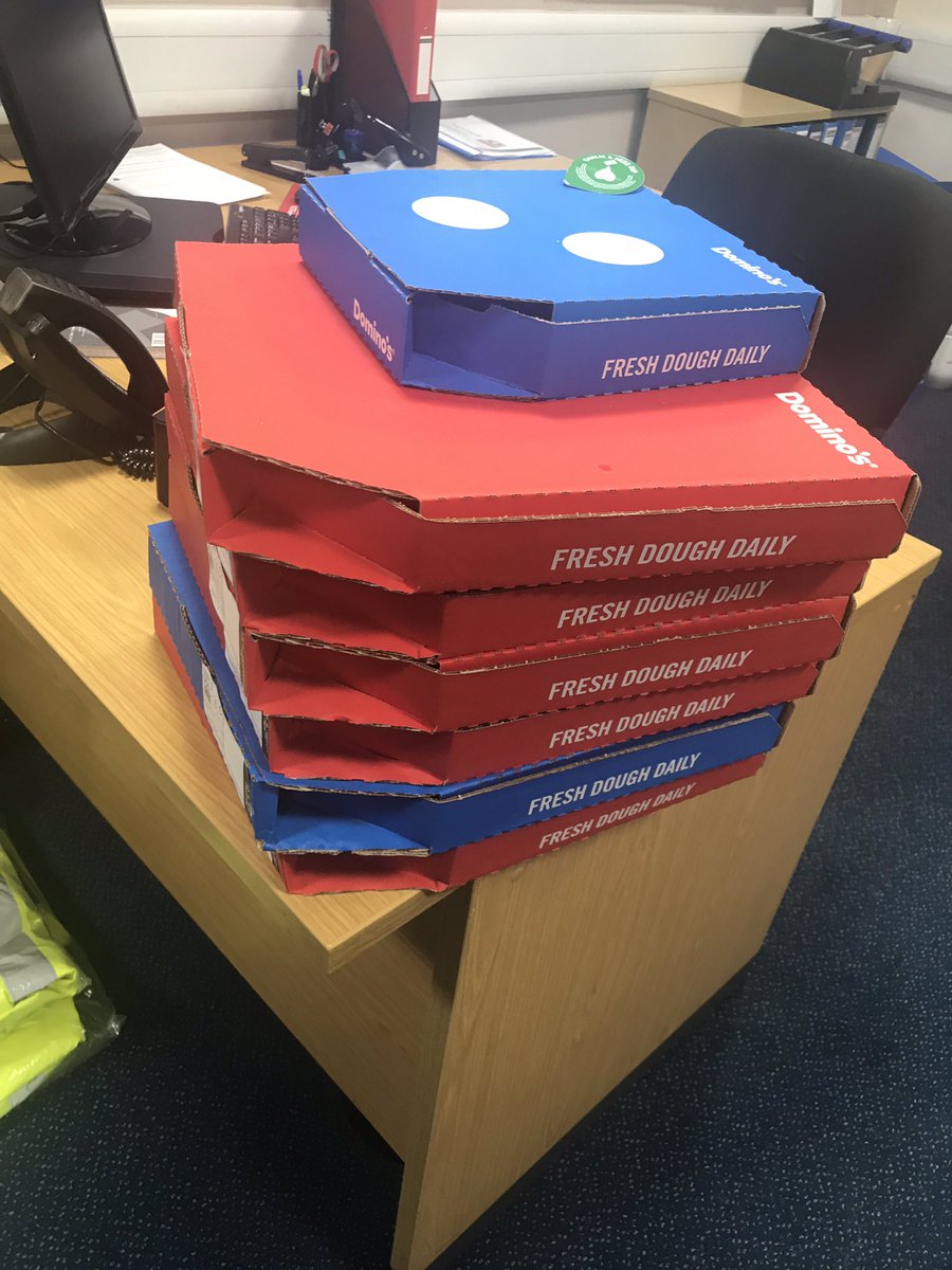 🍕 🍕 🍕 for our hard studying engineers tonight #brainfood #Electricians