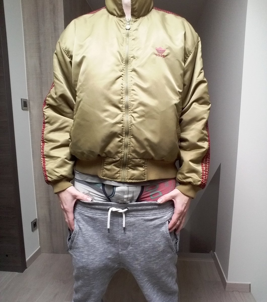 ledger_phoenix's tweet photo. New Adidas vintage jacket. What do you think? #bomberjacket #bomberjacke #nylonjacket #vintage #vintagejacket #adidasjacket #nylonlover #phoenixledger #gayboy #gay #saggingguy #gaysaggerboy #sagger #saggingboy #sweatpants #chillpants #saggingsweatpants https://t.co/Pi4EzSRrKJ