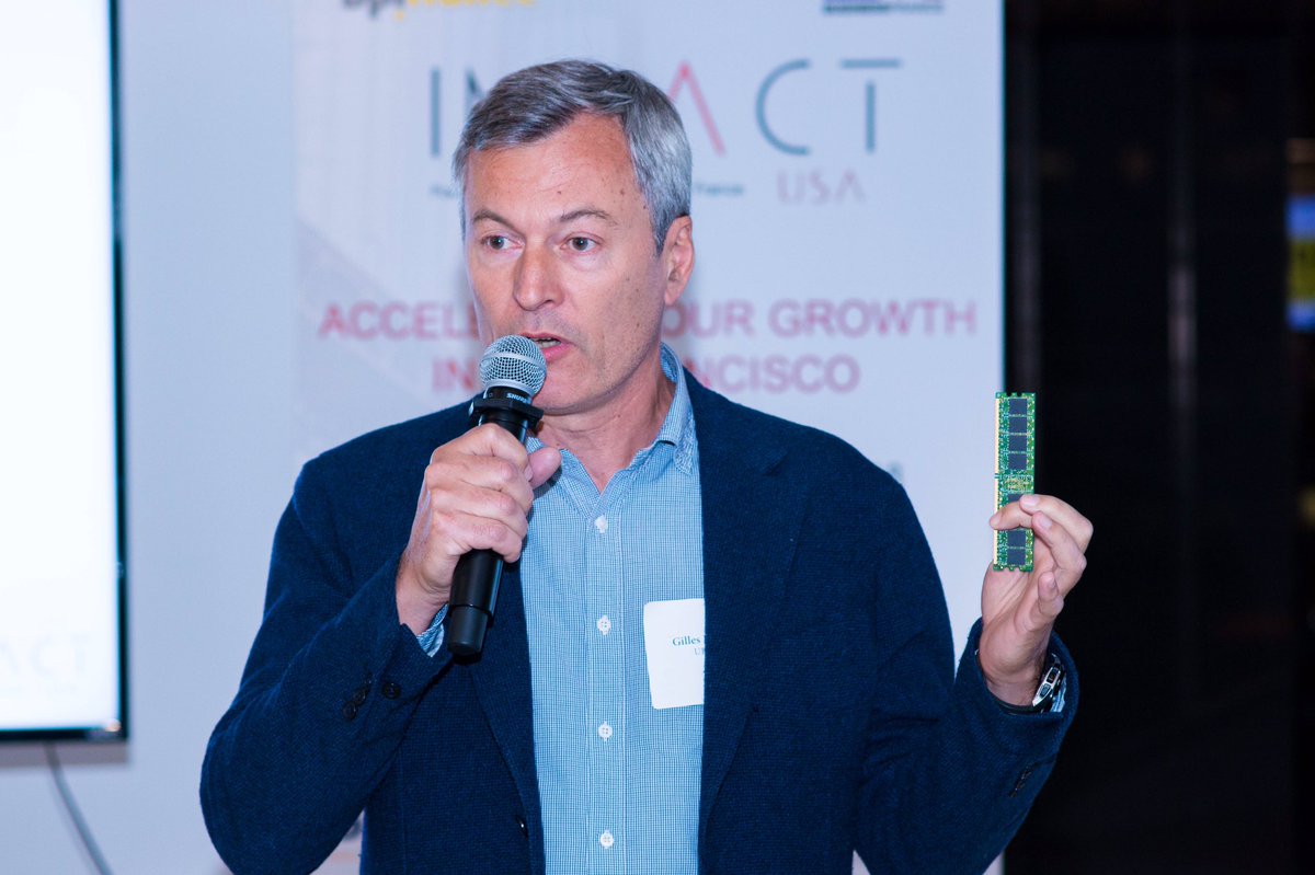 elebrundamiens's tweet photo. Holiday Party of @FrenchTechSF yesterday night, starting with pitches from the 🇫🇷 startups taking part in @usa_impact, the tech accelerator managed by @BF_TechServices. #DYK that 300+ startups in #SiliconValley were created by 🇫🇷 entrepreneurs or have French nationals at C-level? https://t.co/fIJMHOQUzy
