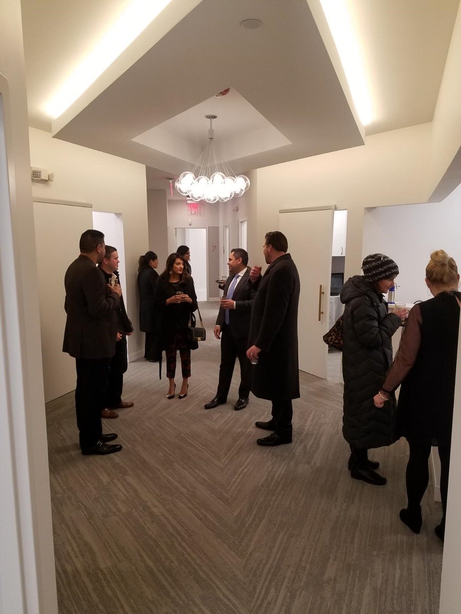 APEXDB's tweet photo. We had a fun night celebrating Sheth Dermatology's (Downers Grove) Grand Opening and Holiday Reception!
#apex #apexdesignbuild #design #architecture #construction #dermatologyconstruction #medspa #shethdermatology #grandopening https://t.co/Awy3oebsjr